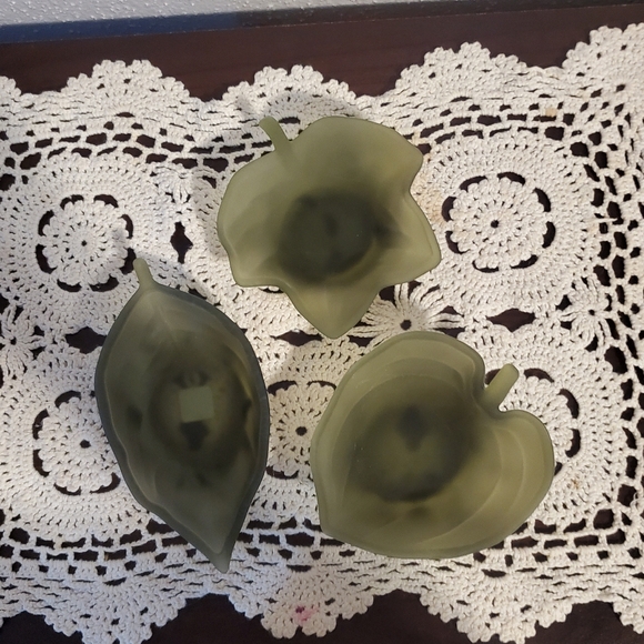 Leaf-Shaped Tealight Holders by Partylite-Green - Picture 1 of 8